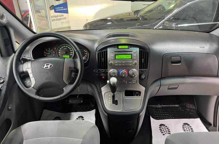 Hyundai H-1