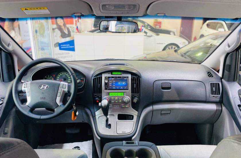 Hyundai Grand Starex