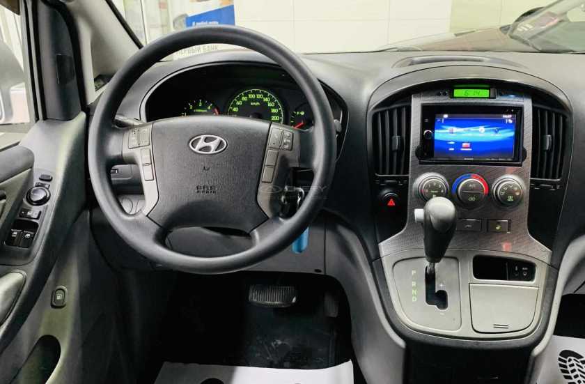 Hyundai Grand Starex