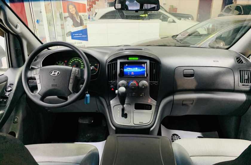 Hyundai Grand Starex