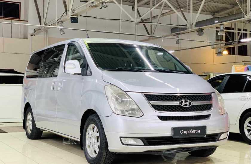 Hyundai Grand Starex