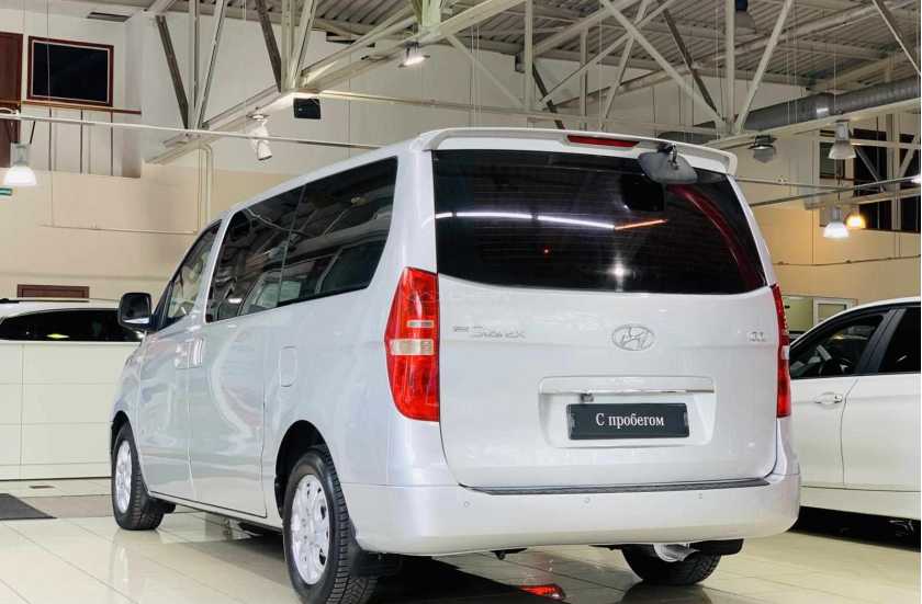 Hyundai Grand Starex