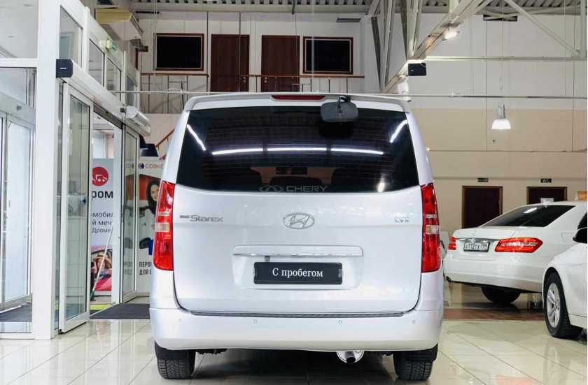Hyundai Grand Starex