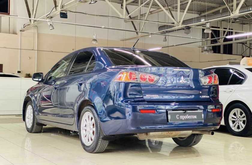 Mitsubishi Lancer