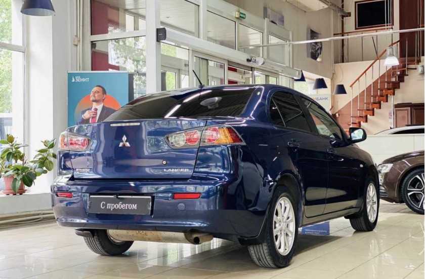 Mitsubishi Lancer