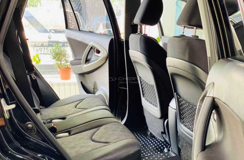 Toyota RAV4 2011 г.в.