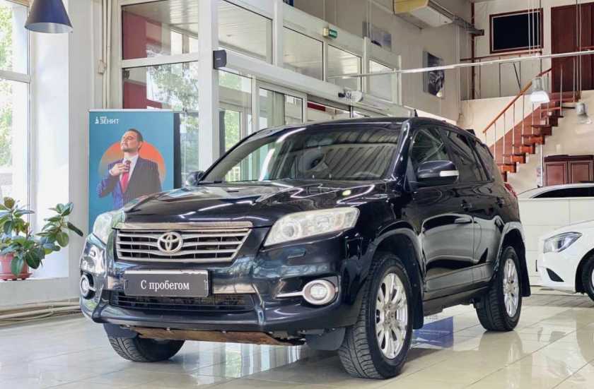 Toyota RAV4 2011 г.в.