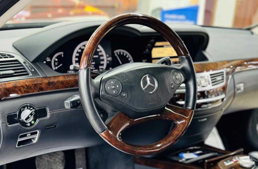 Mercedes-Benz S-Класс