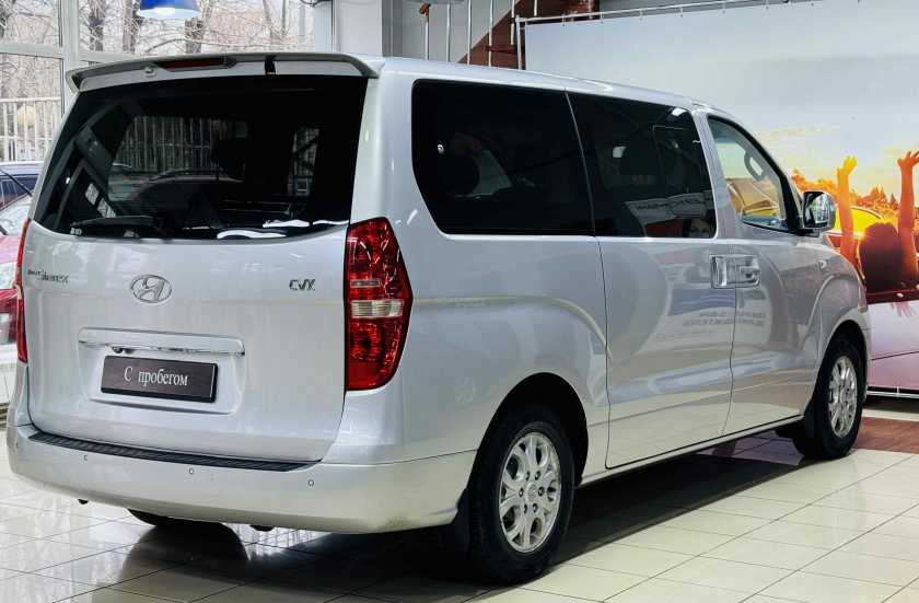 Hyundai Grand Starex
