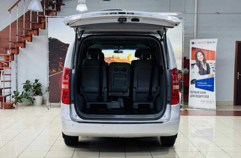 Hyundai Grand Starex