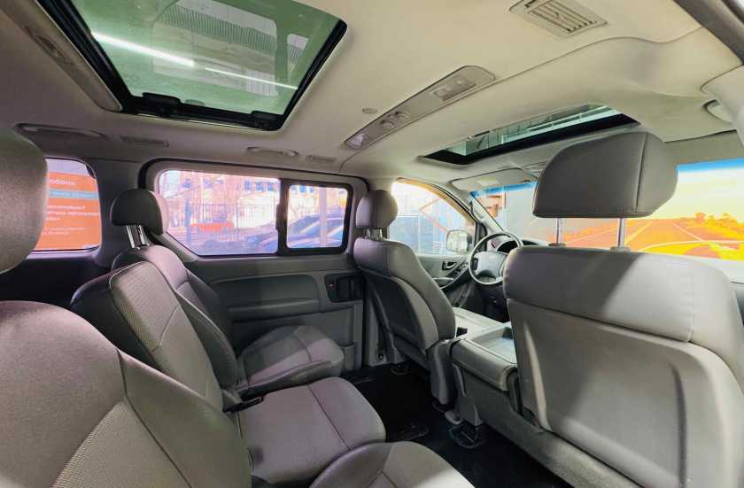 Hyundai Grand Starex