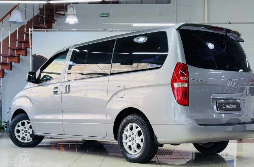 Hyundai Grand Starex