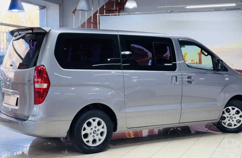 Hyundai Grand Starex
