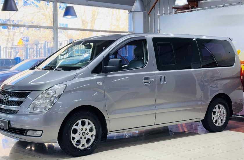 Hyundai Grand Starex