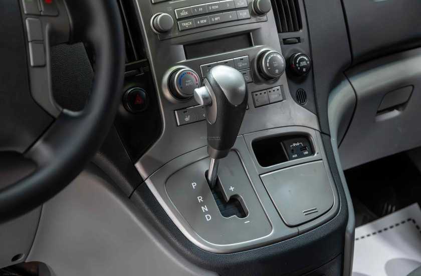 Hyundai Grand Starex