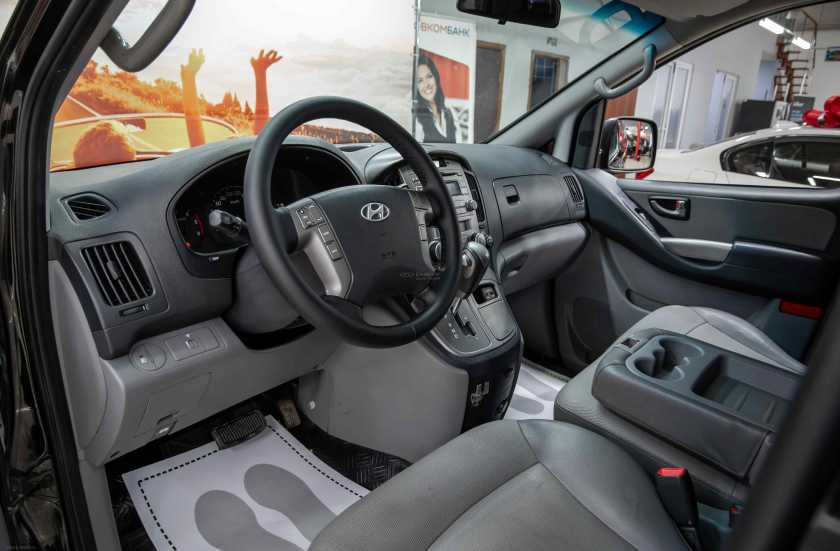 Hyundai Grand Starex