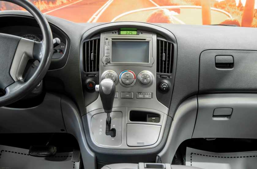 Hyundai Grand Starex