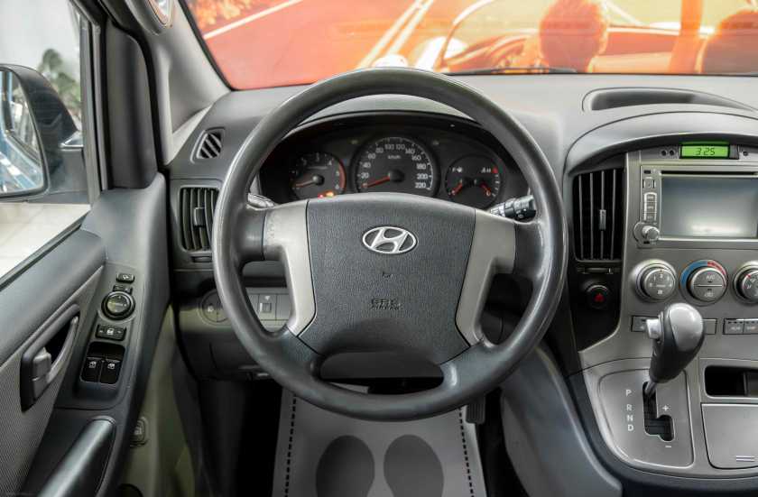 Hyundai Grand Starex