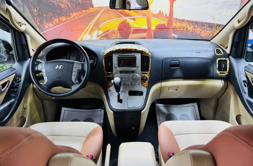 Hyundai Grand Starex