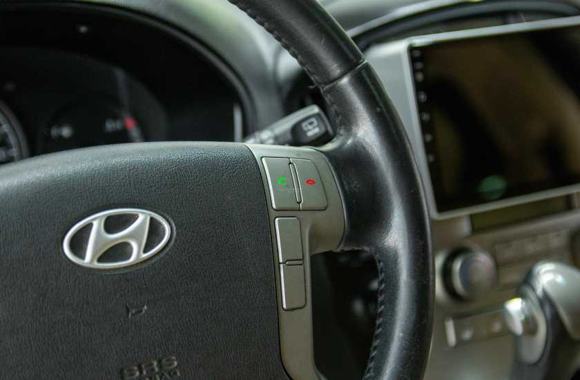 Hyundai Grand Starex