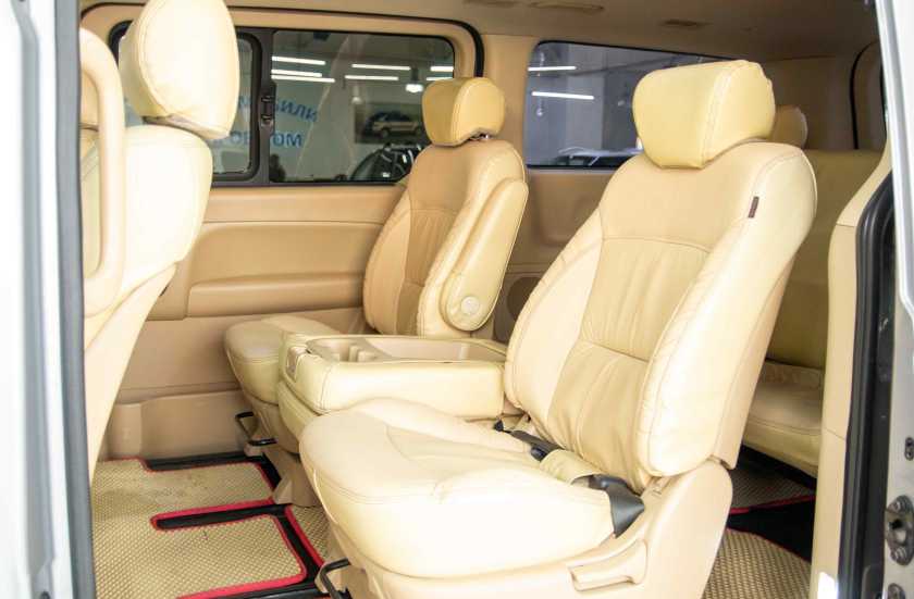 Hyundai Grand Starex