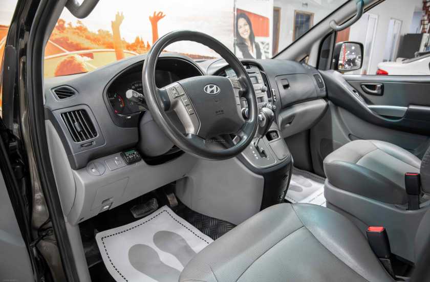 Hyundai Grand Starex