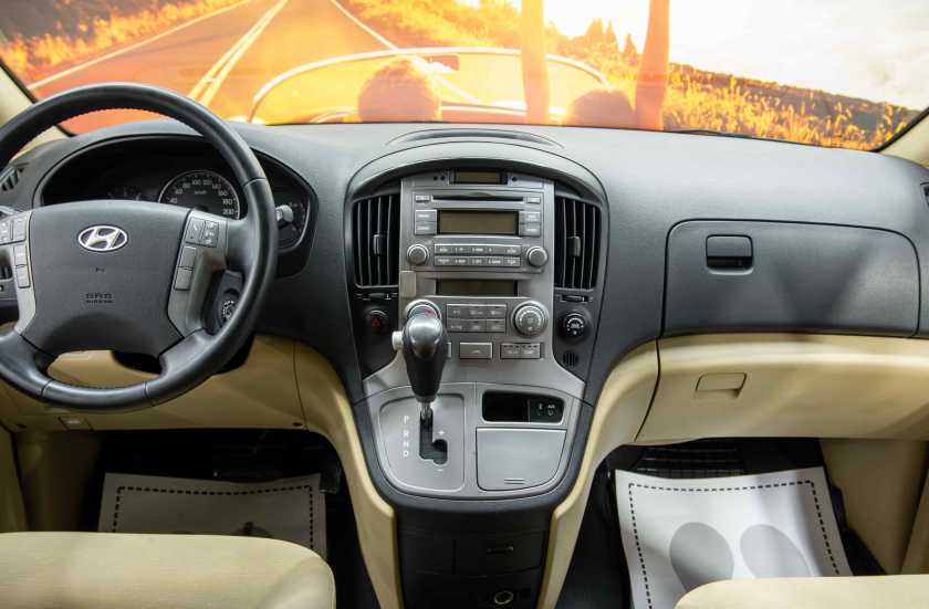 Hyundai Grand Starex