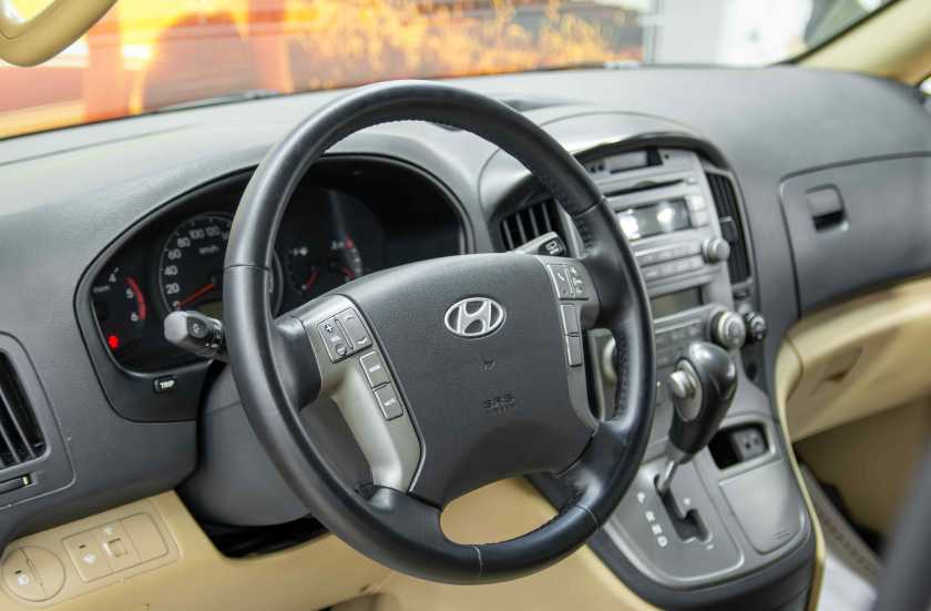 Hyundai Grand Starex