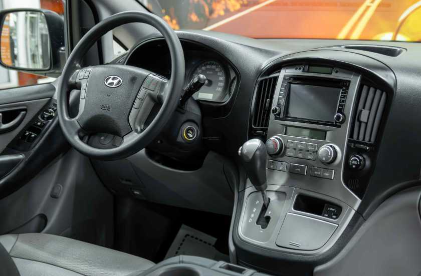 Hyundai Grand Starex