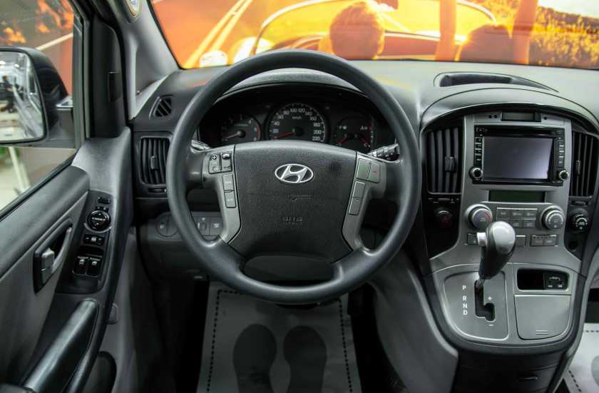 Hyundai Grand Starex