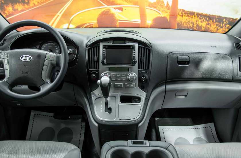 Hyundai Grand Starex