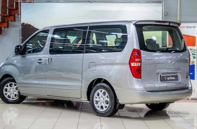 Hyundai Grand Starex