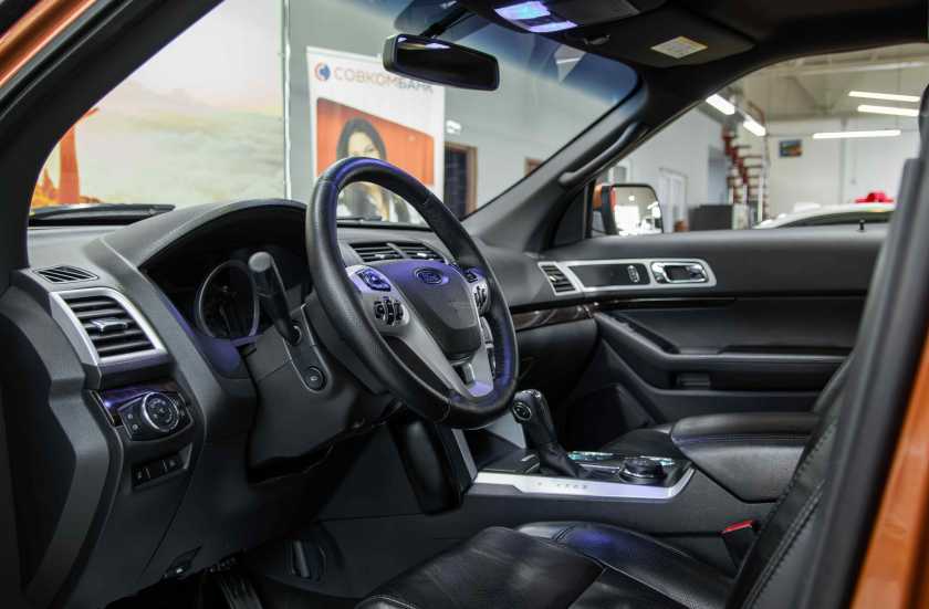 Ford Explorer 2013 г.в.