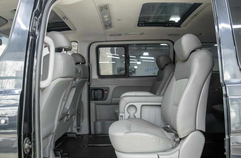 Hyundai Grand Starex