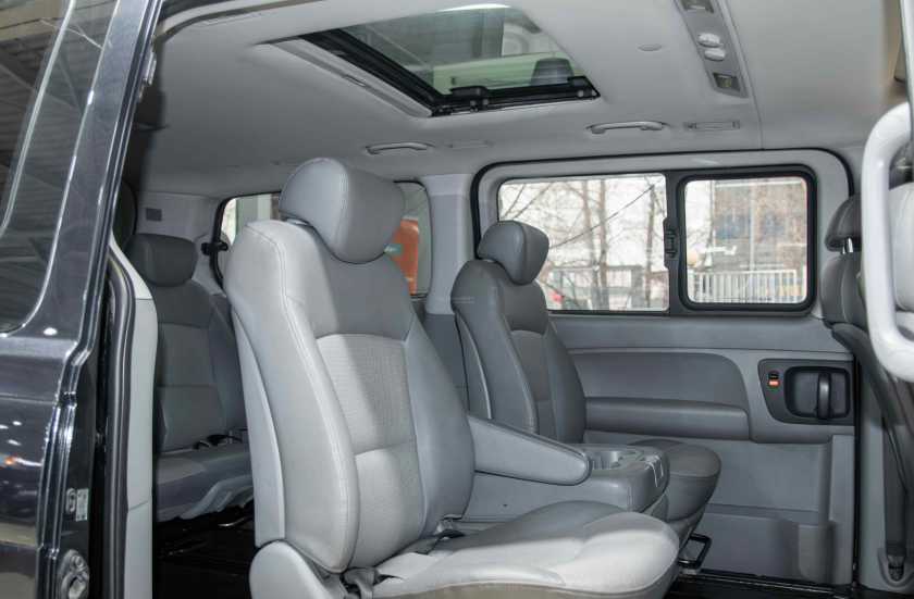 Hyundai Grand Starex