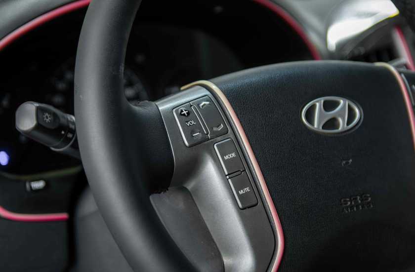 Hyundai Grand Starex