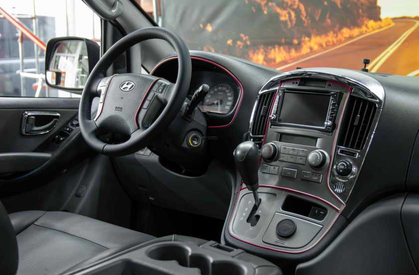 Hyundai Grand Starex