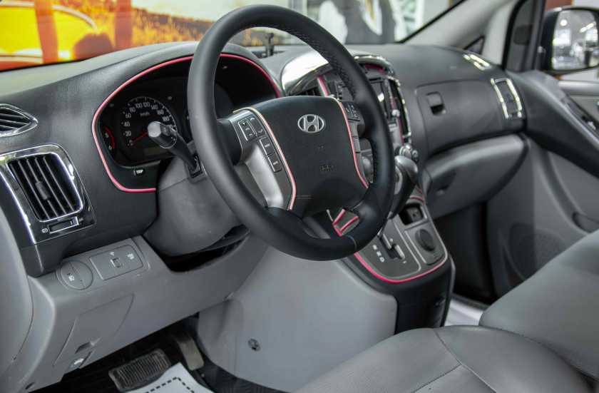 Hyundai Grand Starex