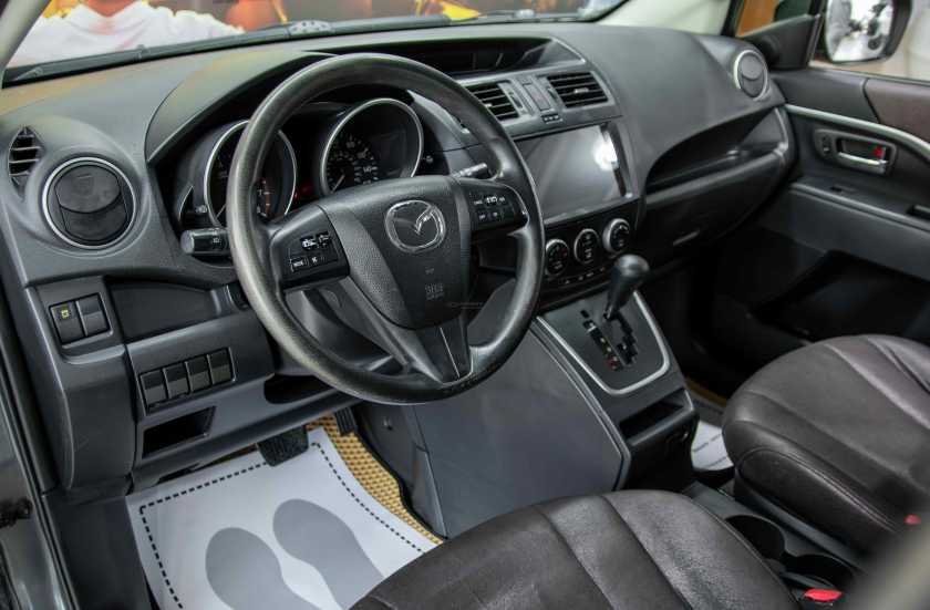 Mazda 5