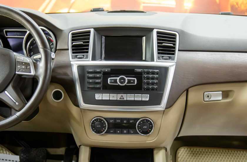 Mercedes-Benz M-Класс