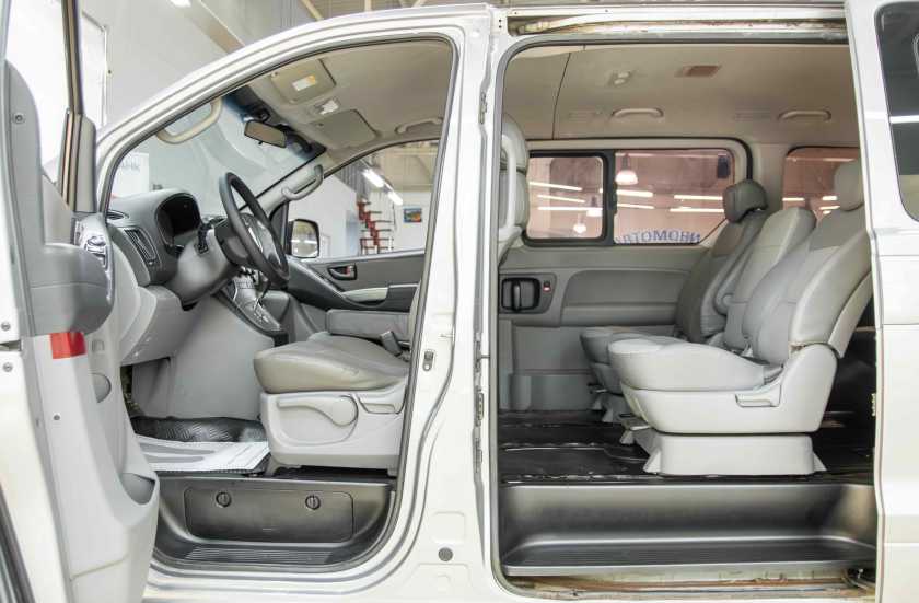 Hyundai Grand Starex