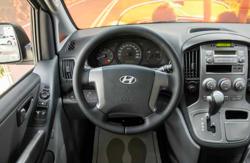 Hyundai Grand Starex