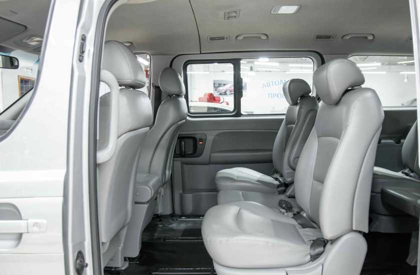 Hyundai Grand Starex