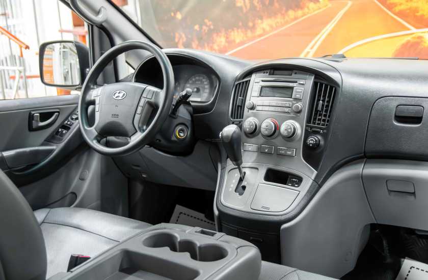 Hyundai Grand Starex