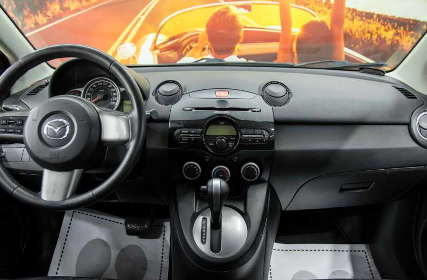 Mazda 2