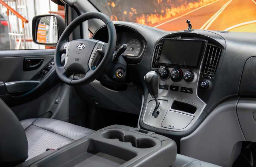 Hyundai Grand Starex