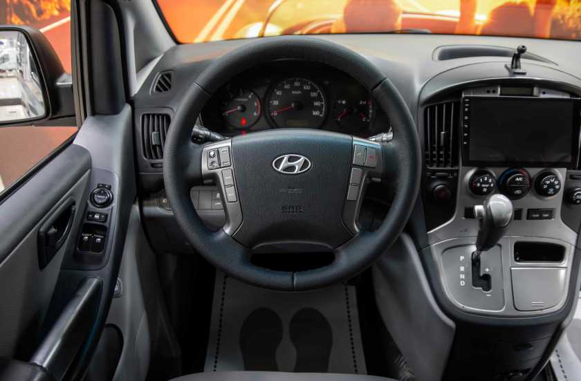 Hyundai Grand Starex