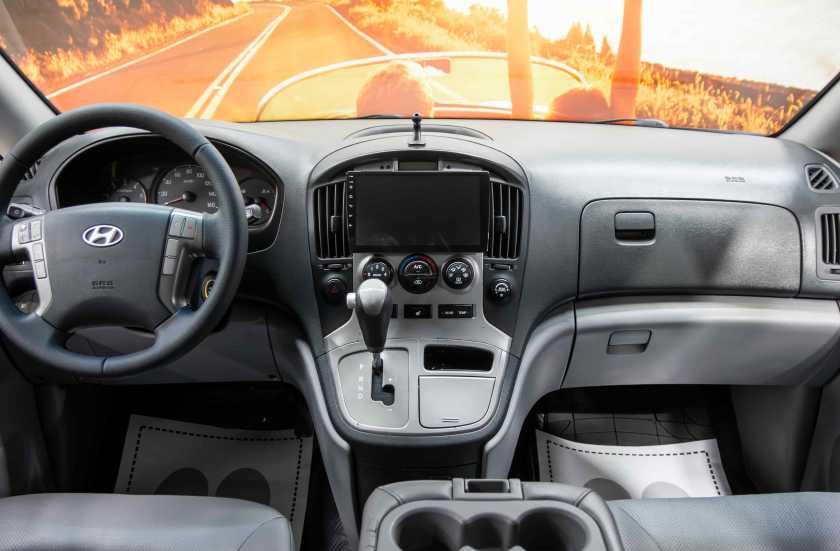 Hyundai Grand Starex