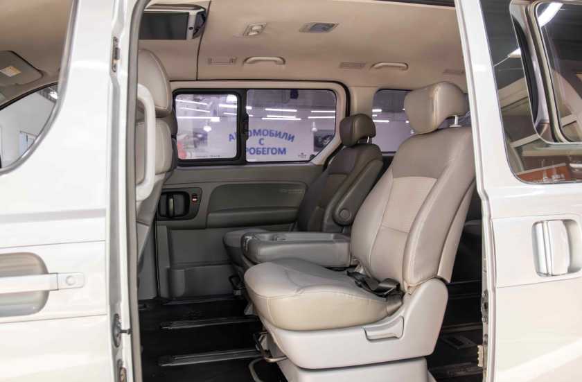 Hyundai Grand Starex