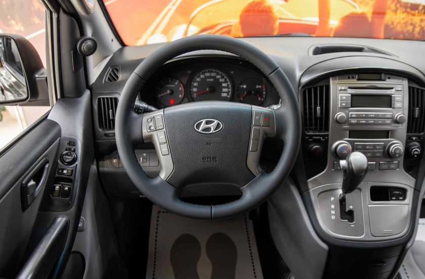 Hyundai Grand Starex